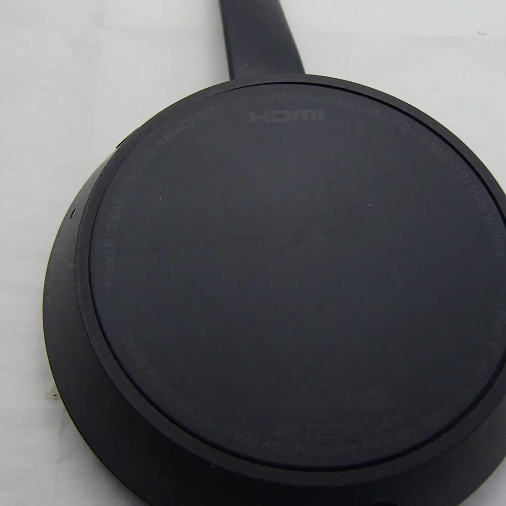 Google Chromecast Ultra 4K HDR TV streamer Black nc2-6a5-d Used